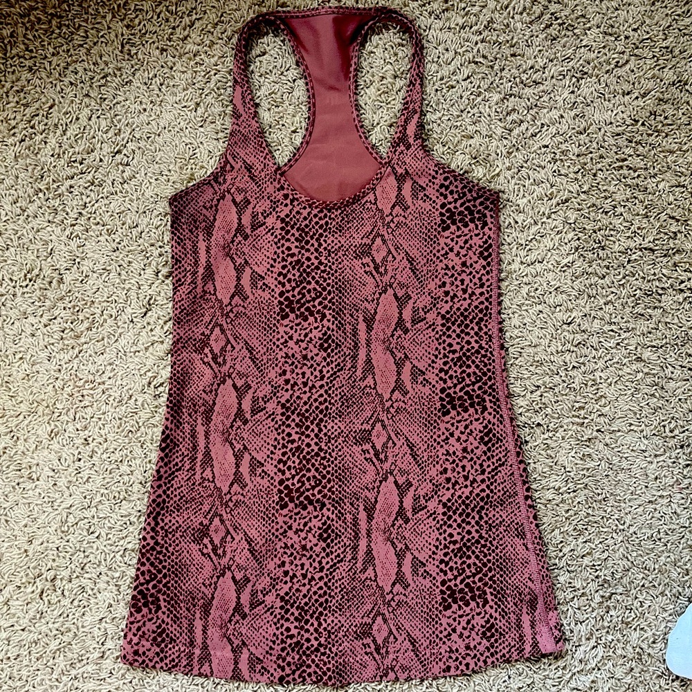Lululemon tank top burgundy snake skin print, size 6